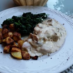 La Taverna Da Pagano - Kalbsmedallion mit Spinat und Kartoffeln