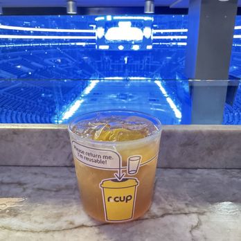 The Centurion Suite by American Express - This is now the size of a Long Island Iced Tea. Last year it was a tall glass, now a short plastic cup. Unsatisfactory! - Lounges Near Me - Los Angeles, California