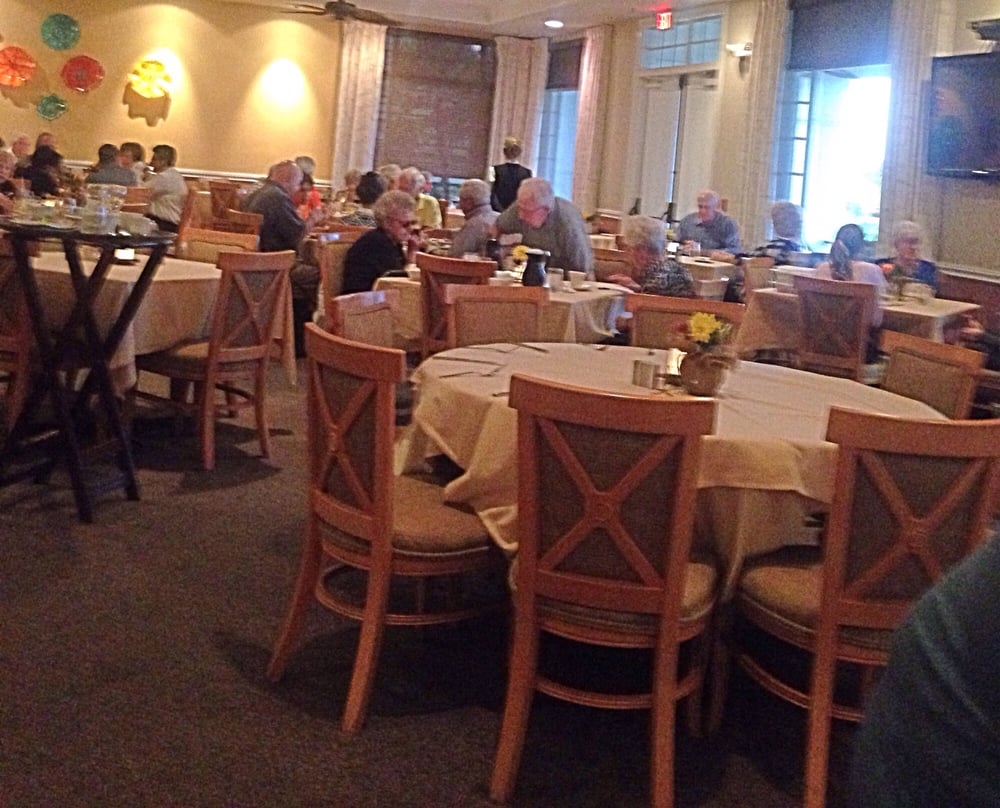 LOST LAKE GOLF CLUB RESTAURANT Updated October 2024 8300 SE Fazio