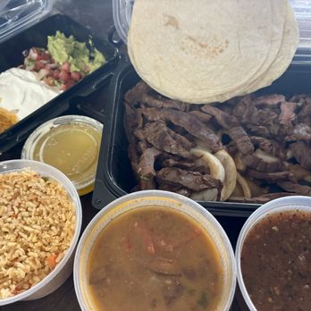 Pappasito's Cantina - Wednesday's fajitas deal - all these plus one big ziploc of chips & queso - Tex-Mex Near Me - Arlington, Texas Pappasito's Cantina - Wednesday's fajitas deal - all these plus one big ziploc of chips & queso - Tex-Mex Near Me - Arlington, Texas