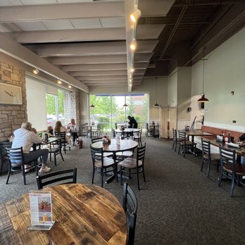 Egg Harbor Cafe - Breakfast & Brunch Near Me - Schaumburg, Illinois