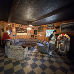 Hicksville Pines - Great selection on the jukebox.