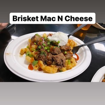 Thompson Brewing - Brisket mac n cheese - American Near Me - Riverside, California Thompson Brewing - Brisket mac n cheese - American Near Me - Riverside, California