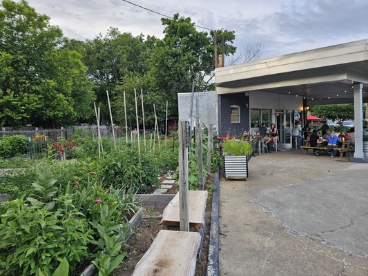 Pizza Bones RVA / FriendBar by null