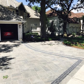 JR’s Creative Landscaping - New paver driveway - Landscape Architects or Designers Near Me - Naperville, Illinois