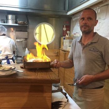 Taberna Dos Mercadores - Sea bream on fire! Delicious - Tabernas Near Me - Porto, 13 Taberna Dos Mercadores - Sea bream on fire! Delicious - Tabernas Near Me - Porto, 13