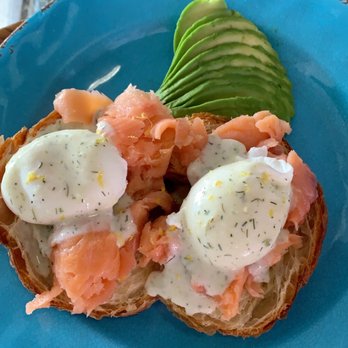La Grignote - Salmon Benedict on croissant - Bakeries Near Me - Key West, Florida