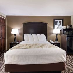 Best Western Weston Inn - Single Queen Bedroom