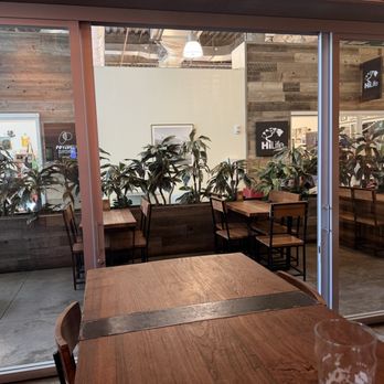 Off The Wall Craft Beer & Wine - Inside - Venues & Event Spaces Near Me - Honolulu, Hawaii