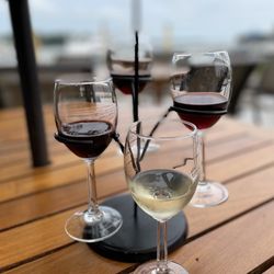 Put-in-Bay Winery & Doller Estate - Wine flight