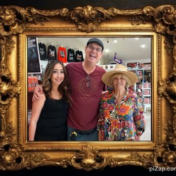 Cooter's Place - Luray - Alma is such a wonderful person. I appreciate her for letting me get a photo with her. - Museums Near Me - Luray, Virginia Cooter's Place - Luray - Alma is such a wonderful person. I appreciate her for letting me get a photo with her. - Museums Near Me - Luray, Virginia