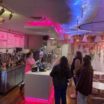 Lola's Handcrafted Churros - Looking front the front - counter & seating - Desserts Near Me - Lisle, Illinois