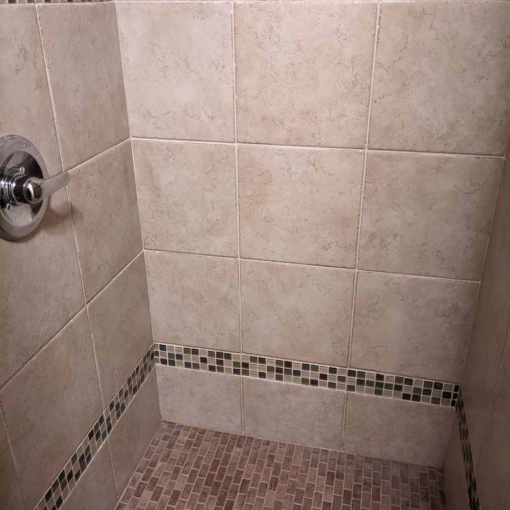 Da-Cotton Klining Services - Shower stall - Home Cleaning Near Me - Honolulu, Hawaii