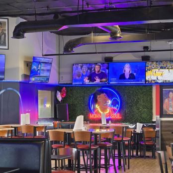 Momma’s Soul Fish & Chicken - Indoor dining area - Soul Food Near Me - Mesa, Arizona