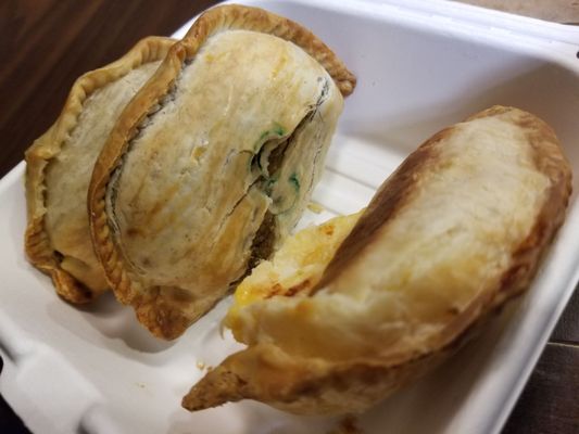 Manolo's Pizza & Empanadas by null