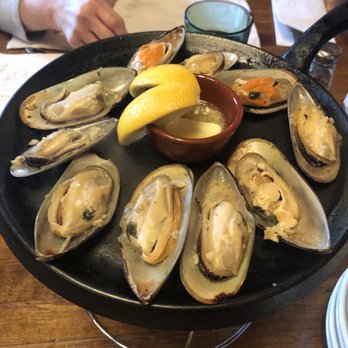 Tapas Barcelona - Mussels - Spanish Near Me - Evanston, Illinois