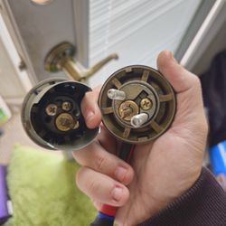 GI Locksmith - Cylinders pulled out of the door