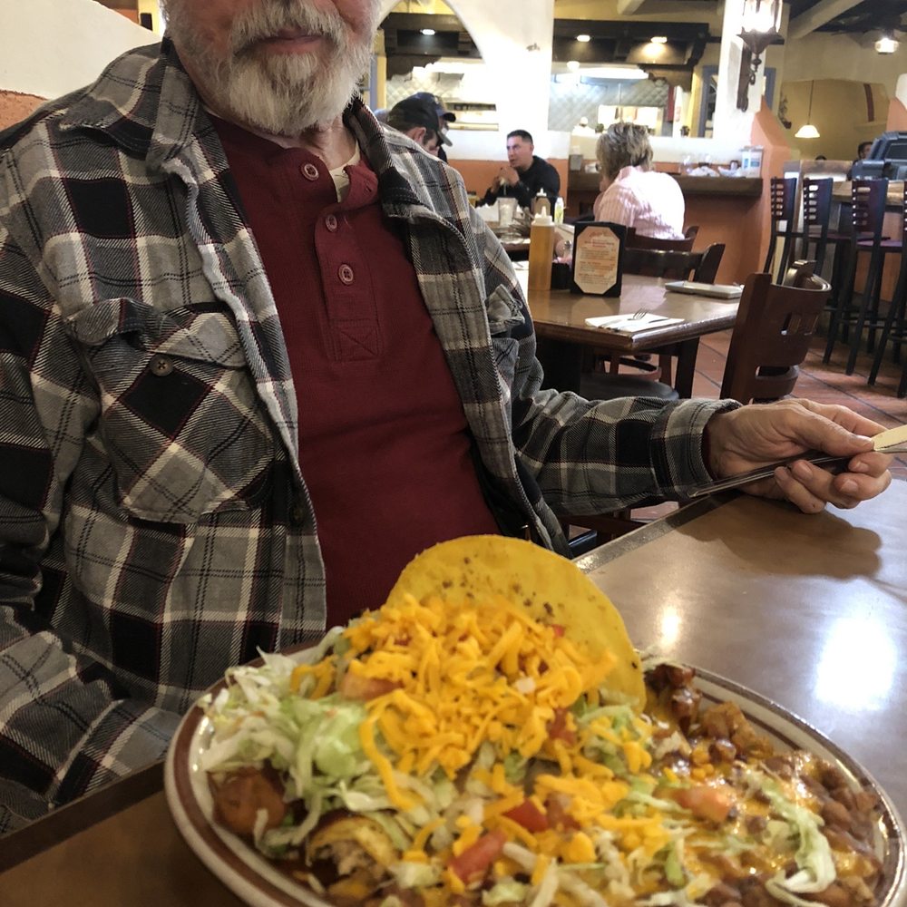 Sadie's - Combination platter - New Mexican Cuisine Near Me - Albuquerque, New Mexico Sadie's - Combination platter - New Mexican Cuisine Near Me - Albuquerque, New Mexico