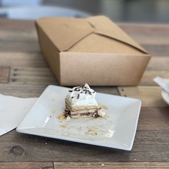 Linda's Dolci - a piece of cake on a plate - Bakeries Near Me - Albuquerque, New Mexico Linda's Dolci - a piece of cake on a plate - Bakeries Near Me - Albuquerque, New Mexico