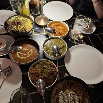 Musaafer - Daal, paneer, butter chicken experience, lamb biryani, chili beef rice - Indian Near Me - New York, New York
