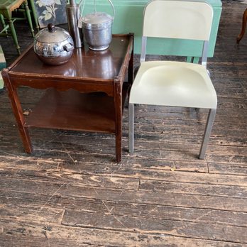 McMillan's Antiques - Mcm modern style chair and 1950's bar set - Antiques Near Me - Omaha, Nebraska McMillan's Antiques - Mcm modern style chair and 1950's bar set - Antiques Near Me - Omaha, Nebraska