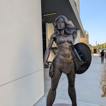 Warner Bros. Studio Tour Hollywood - Wonder woman - Amusement Parks Near Me - Burbank, California Warner Bros. Studio Tour Hollywood - Wonder woman - Amusement Parks Near Me - Burbank, California