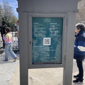 Templo de Debod - Landmarks & Historical Buildings Near Me - Madrid, M
