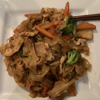 Indochine - Pad See Ew Noodles with chicken - Thai Near Me - Jacksonville, Florida
