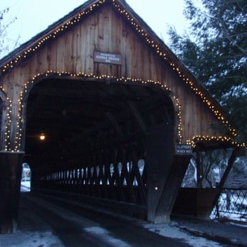 Middle Covered Bridge - Landmarks & Historical Buildings Near Me - Woodstock, Vermont Middle Covered Bridge - Landmarks & Historical Buildings Near Me - Woodstock, Vermont