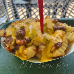 Nathan's Famous - Chili cheese Fries