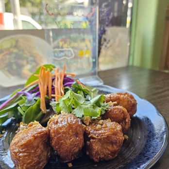 Samata Vegan House - Garlic wings appetizer. Excellent flavors and texture. - Thai Near Me - Los Angeles, California Samata Vegan House - Garlic wings appetizer. Excellent flavors and texture. - Thai Near Me - Los Angeles, California