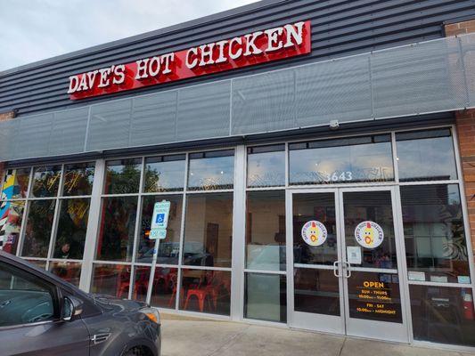 Dave's Hot Chicken by null