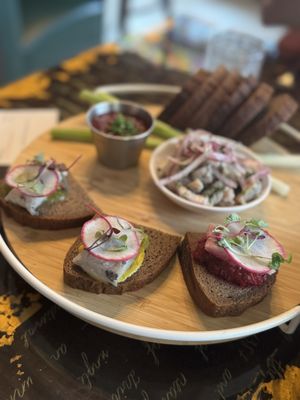 Tryzub Ukrainian Kitchen by null