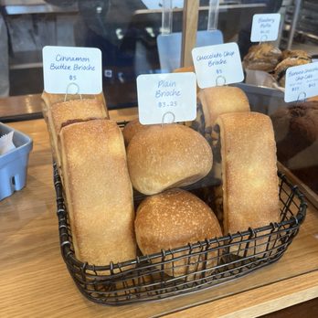 Levain Bakery - Display case of baked goods - Bakeries Near Me - Los Angeles, California Levain Bakery - Display case of baked goods - Bakeries Near Me - Los Angeles, California