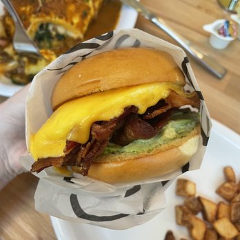 Con Huevos - Omni-vore sandwich - Breakfast & Brunch Near Me - Prospect, Kentucky