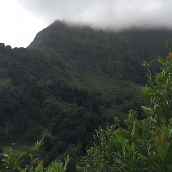 Pali Puka - Hiking Near Me - Nu'uanu Pali, Hawaii Pali Puka - Hiking Near Me - Nu'uanu Pali, Hawaii