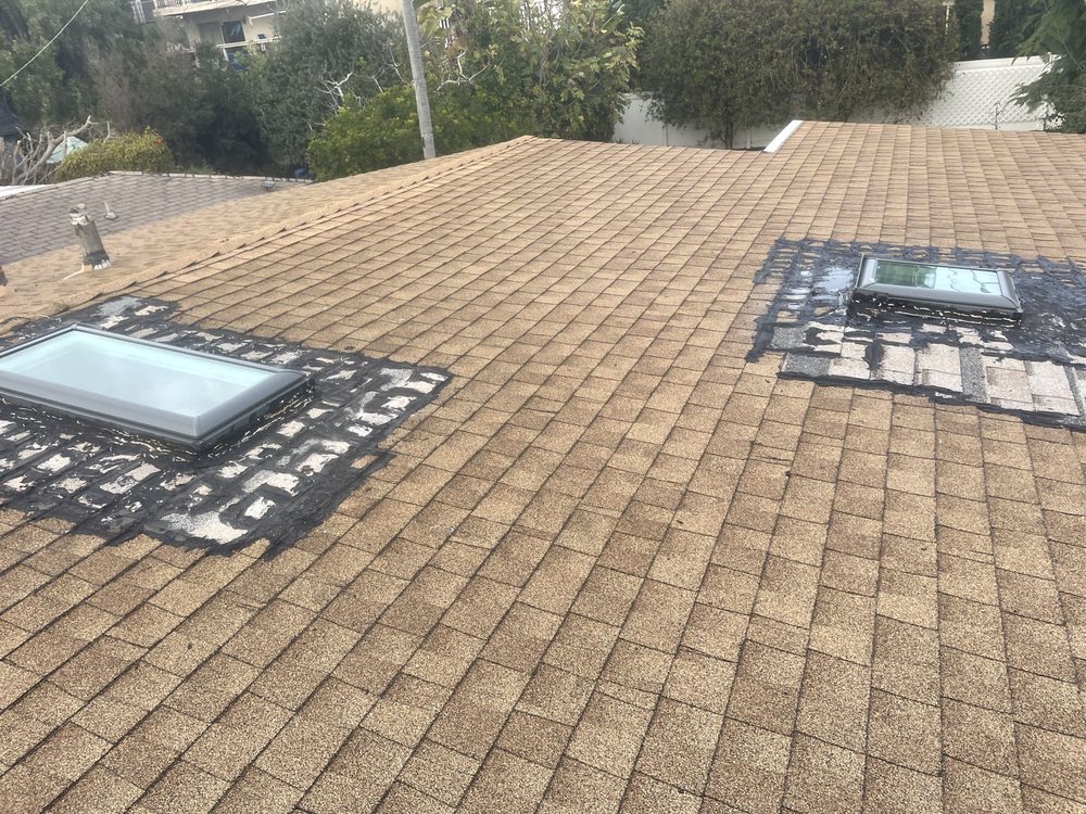 Slide of Alarcon Roofing