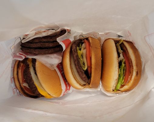 In-N-Out Burger by null