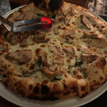 Kiran's - Tandoori Chicken Alfredo Naanzza - Indian Near Me - Houston, Texas