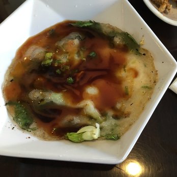 Dolphin Bay - Oyster omelette could gave done without the sweet sauce - Taiwanese Near Me - Boston, Massachusetts