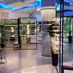 Eyes On Sheppard - Interior