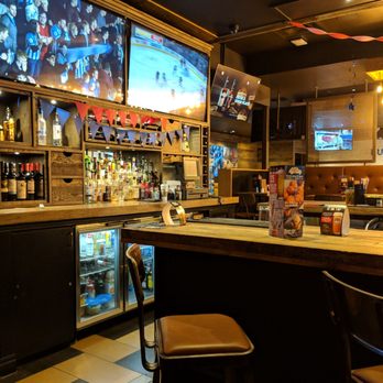 Kelseys Original Roadhouse - TVs and bar area - Comfort Food Near Me - Ajax, Ontario Kelseys Original Roadhouse - TVs and bar area - Comfort Food Near Me - Ajax, Ontario
