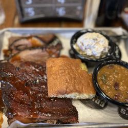 Edley's Bar-B-Que - Rib & brisket platter