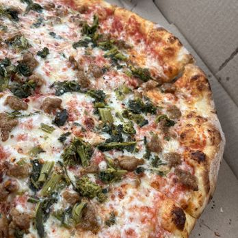 Brooklyn Pizza - 12' Italian Sausage with Rabe - Pizza Near Me - Boulder, Colorado