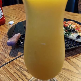 Bud Murphy's - Mango Daiquiri - Pizza Near Me - Connellsville, Pennsylvania