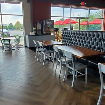 Sauce on the Side - Seating - Italian Near Me - Carmel, Indiana