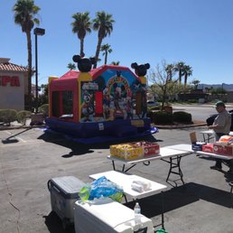 Bounce house and free food! Labor Day weekend Bounce house and free food! Labor Day weekend