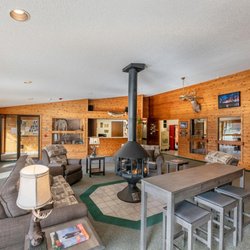 Boulder Junction Motor Lodge