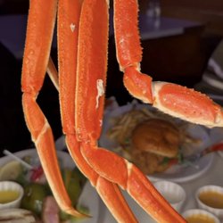Half Shell - Crab legs