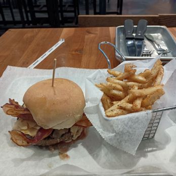 Brgr Stop - American Near Me - Fort Lauderdale, Florida Brgr Stop - American Near Me - Fort Lauderdale, Florida
